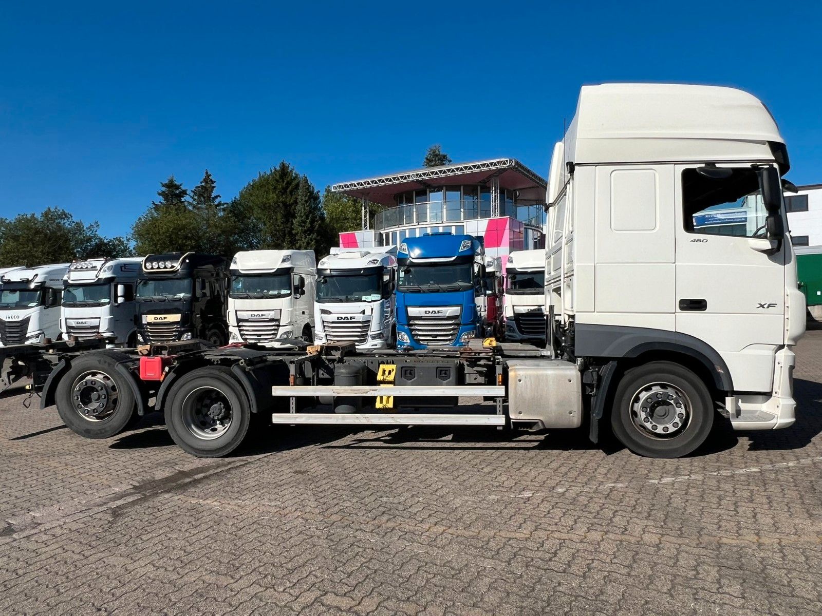Fahrzeugabbildung DAF XF 480 FAN SSC Dachser, Lift-Lenk, Intarder