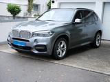 BMW X5 M50d - Voll/LED-Adapt/AHK 3,5t/8-fach Bereif