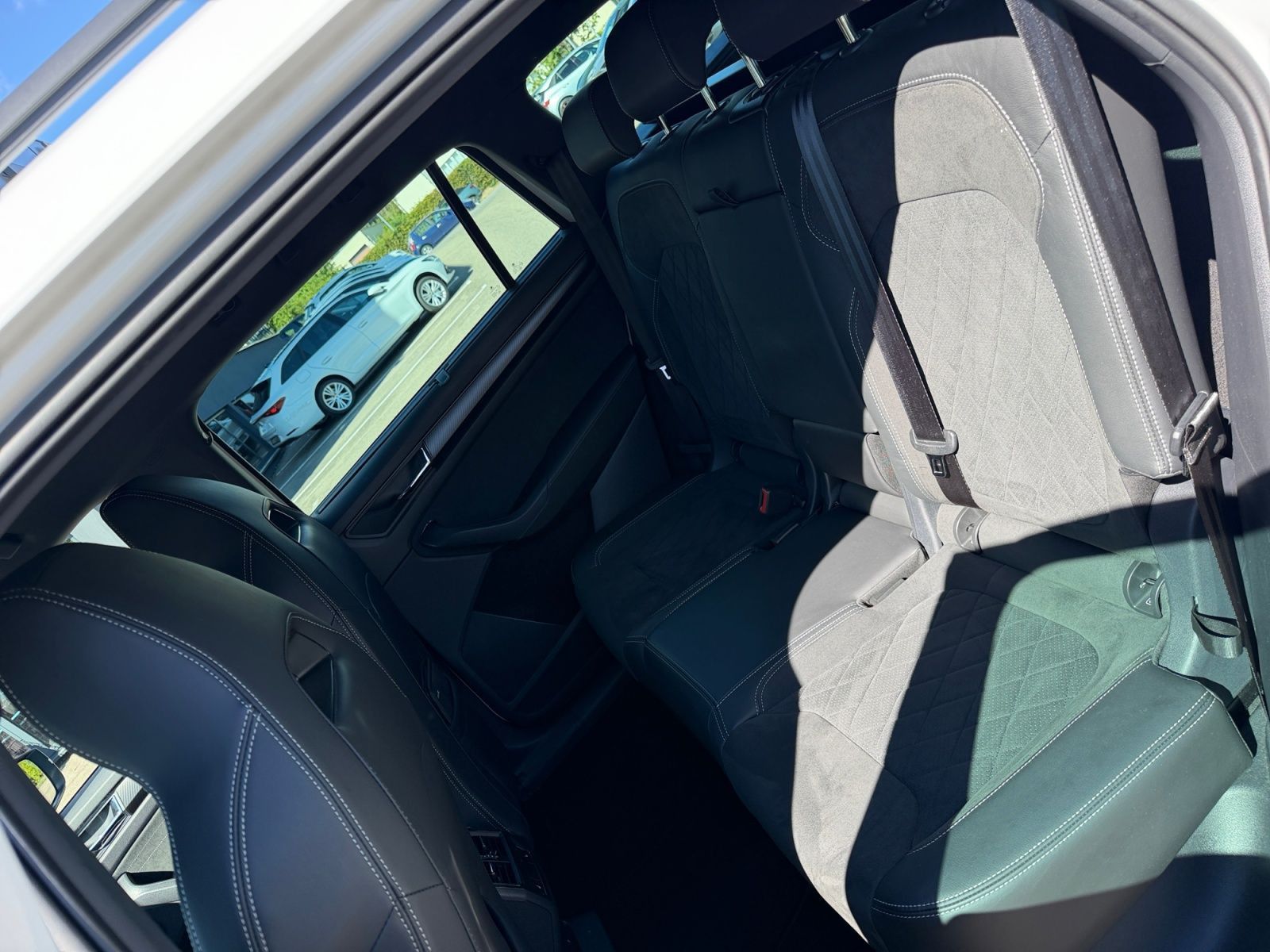 Skoda Kodiaq 2.0TDI Sportline 4x4 DSG Navi AHK LED Sta foto 14