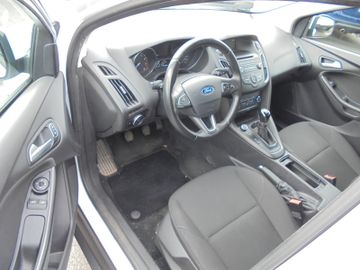 Ford Focus - 11