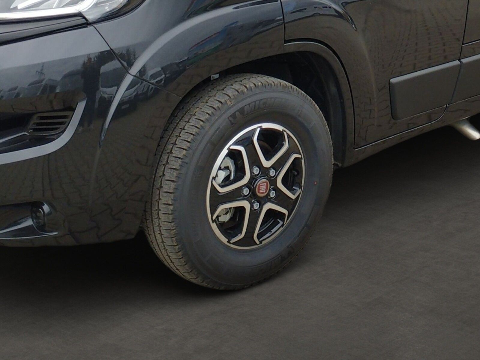 Fahrzeugabbildung Karmann Dexter DE 580 140 PS, Automatik, Alu-Felgen