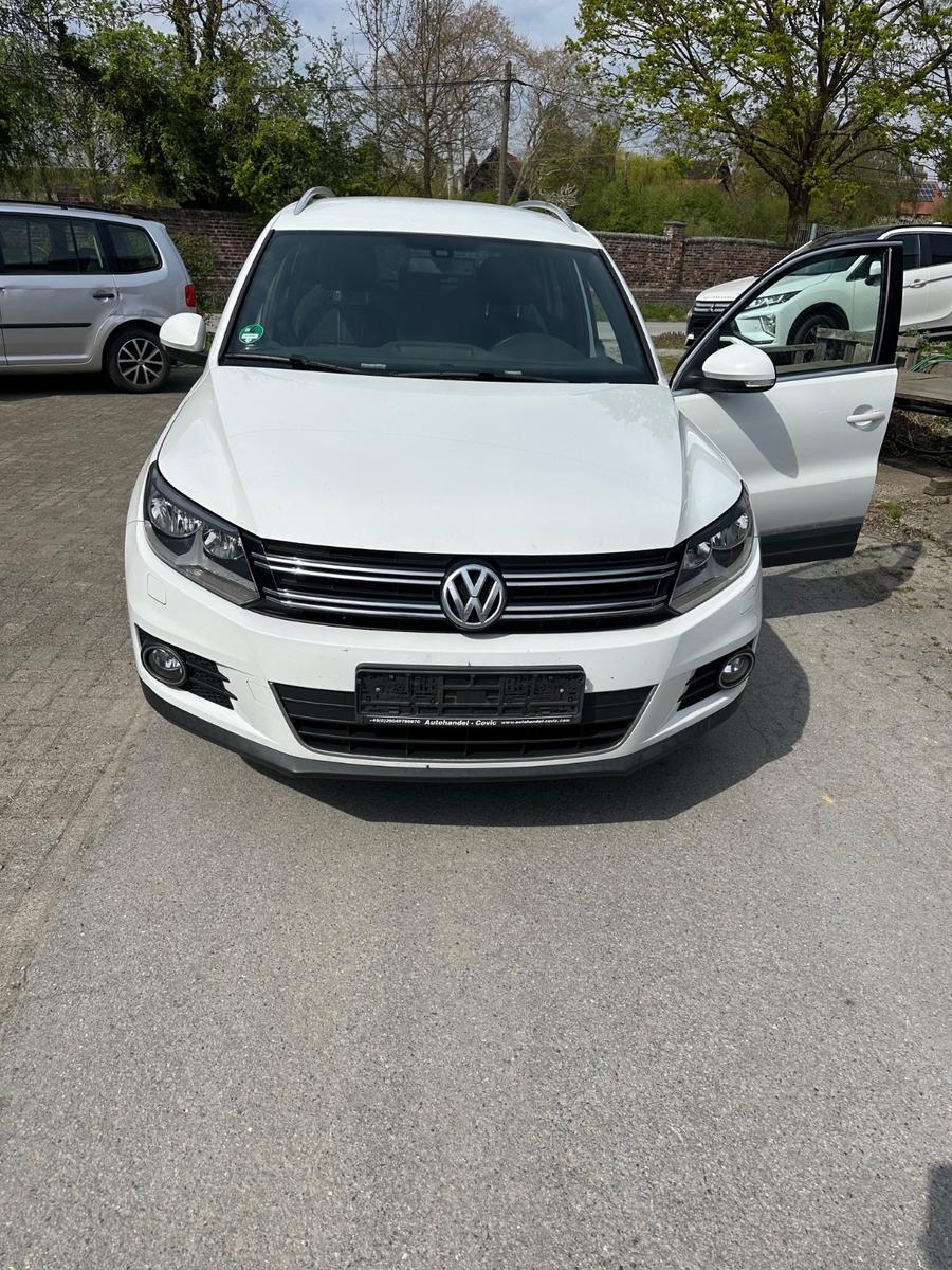 Volkswagen Tiguan Lounge Sport & Style BMT