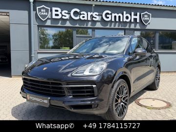 Porsche Cayenne - 1