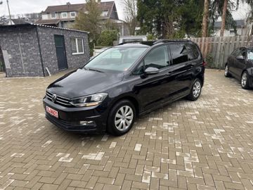 Volkswagen Touran - 9