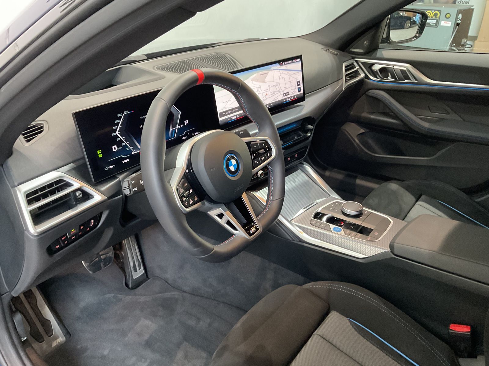 Fahrzeugeinzelansicht 10 Fahrzeugabbildung BMW i4 M60 |M Sportpaket Pro |Harman Kardon