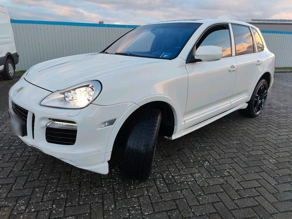 Image of Porsche Cayenne