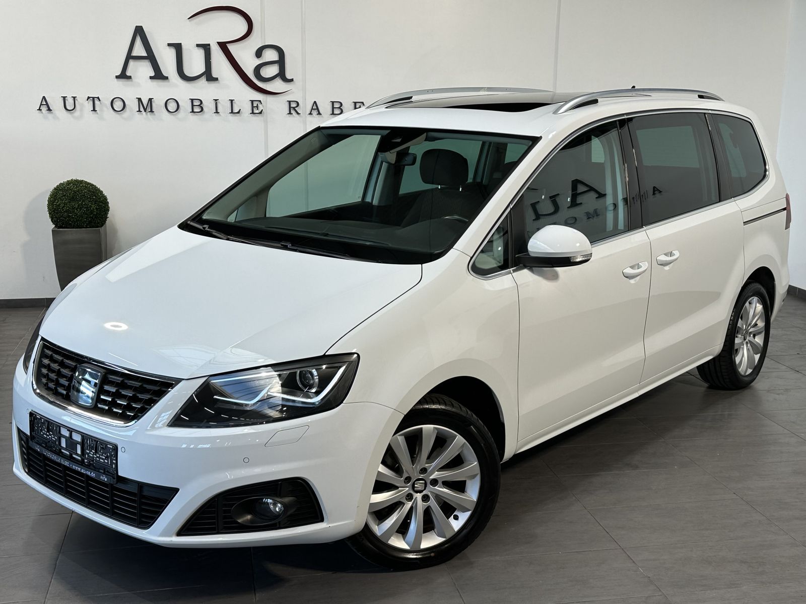 Fahrzeugabbildung SEAT Alhambra 1.4 TSI Style 7-Sitzer NAV+XEN+PANO+KAM