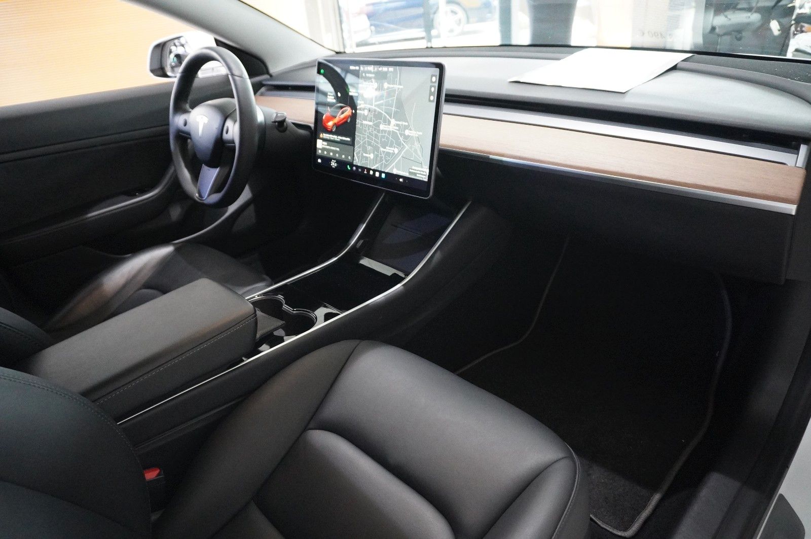Fahrzeugabbildung Tesla Model 3 Standard Range Plus NAVI/KAMERA/SH/PANO