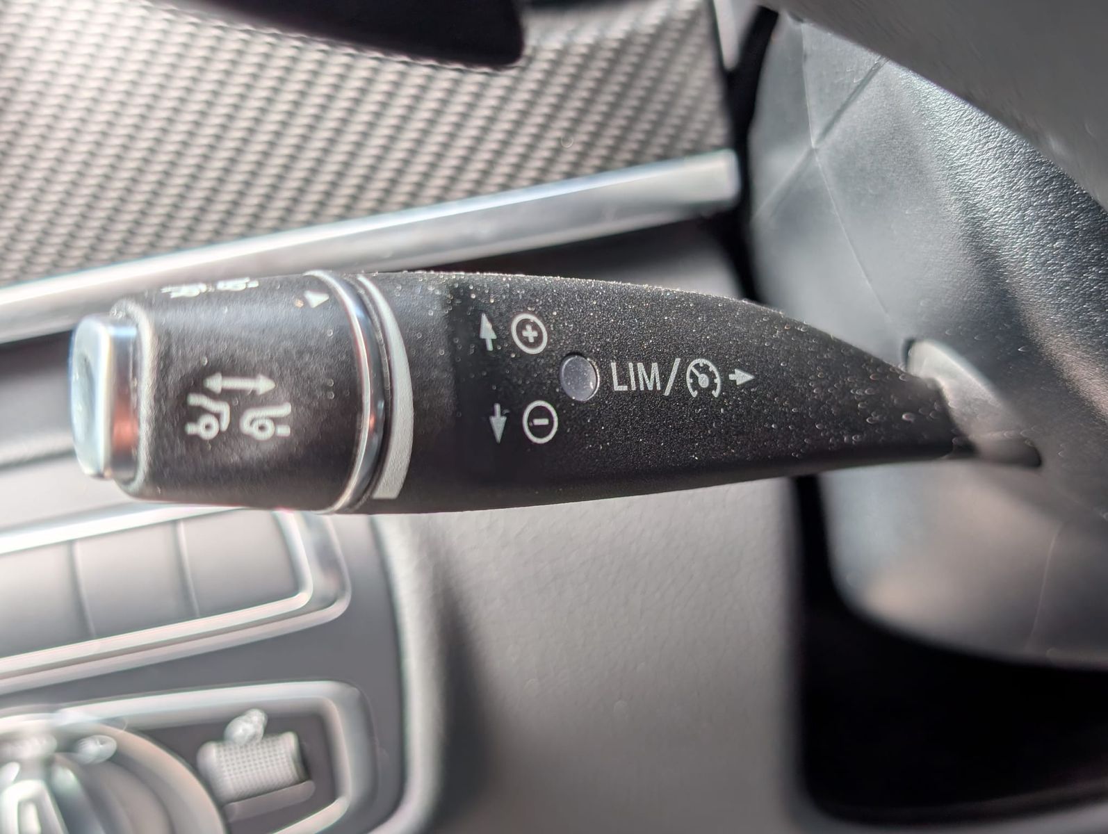 Fahrzeugabbildung Mercedes-Benz V 250 d AMG lang LEDER*DISTR.*BURM.*StandH.*LED