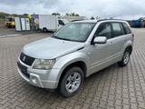 Suzuki Grand Vitara 2.0 Club Automatik, Allrad, Leder - Suzuki Grand Vitara Club mit Benzin-Antrieb