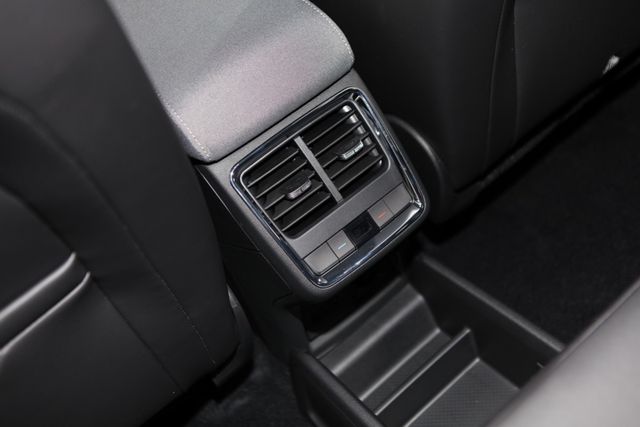 Skoda ENYAQ iV 60 Loft ACC DAB NAVI MATRIX WÄRMEPUMPE