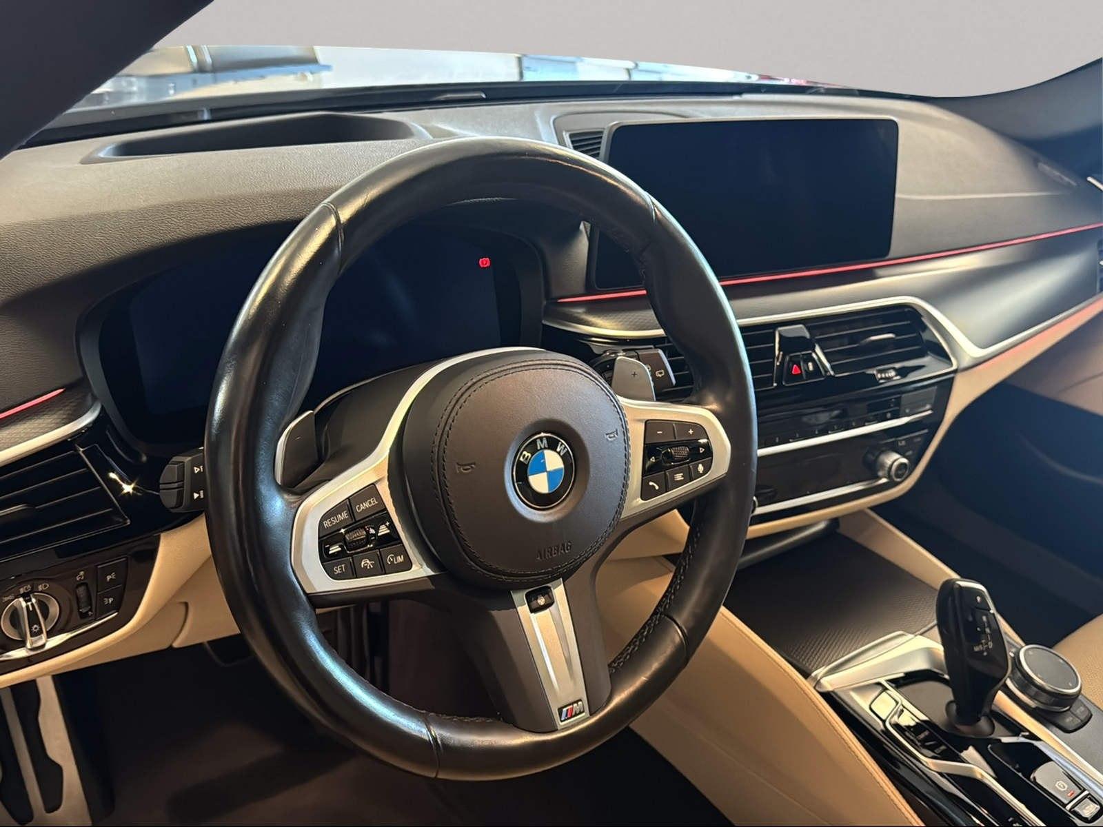 BMW 530d Touring M Sport LiveCockpitProf Head-Up
