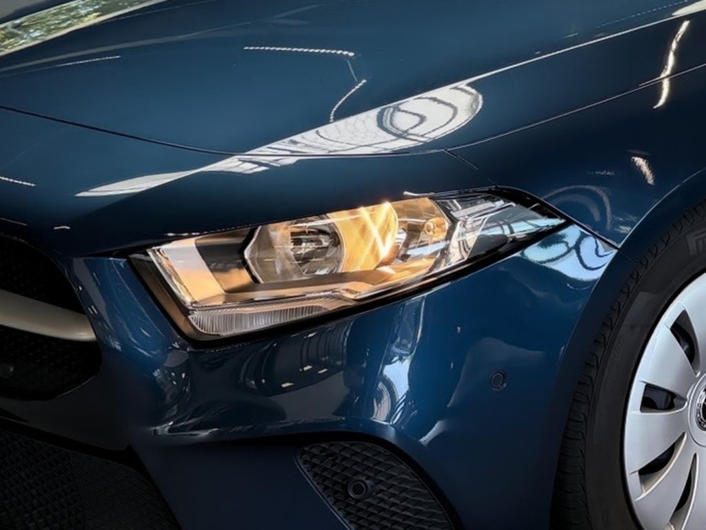 Mercedes-Benz A 180 NAVI MBUX PDC CARPLAY TEMPOMAT SHZ SPURH foto 2