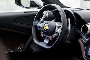 صورة مصغرة 47 لـ 2017 Ferrari GTC4LUSSO