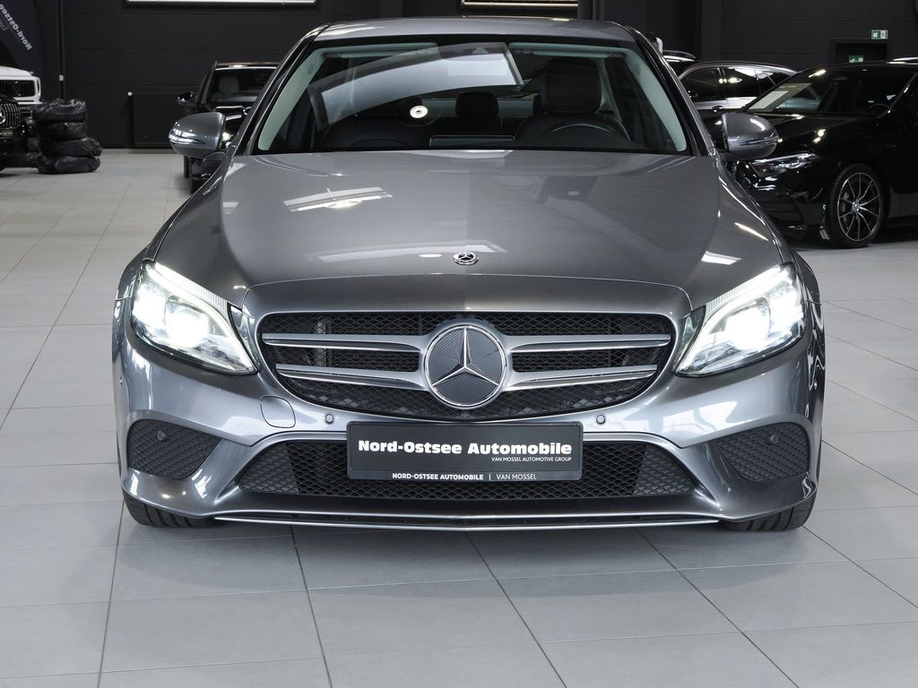 Mercedes-Benz C 180 CGI AVANTGARDE KAMARA AMBIENTE TEMPOMAT imagem 3
