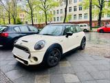 MINI Cooper S Coupé - weiße MINI Coupe Serie