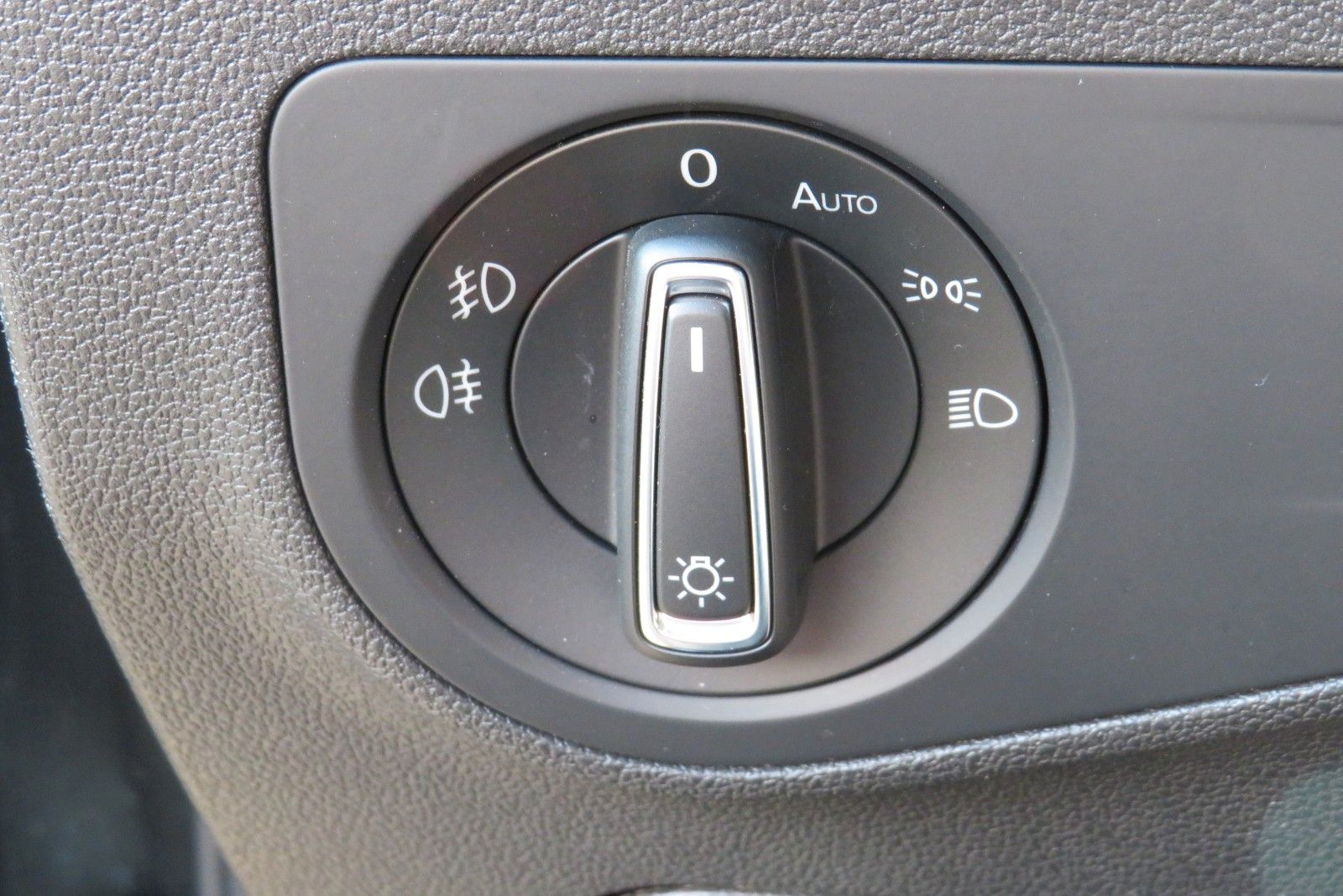 Fahrzeugabbildung SEAT Tarraco Xcellence PANO 7S ACC NAVI LEDER  LED