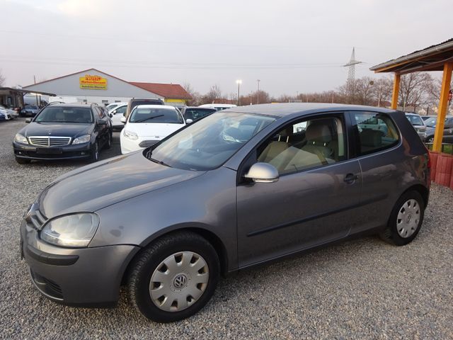 Volkswagen Golf V Lim. Trendline Automatik