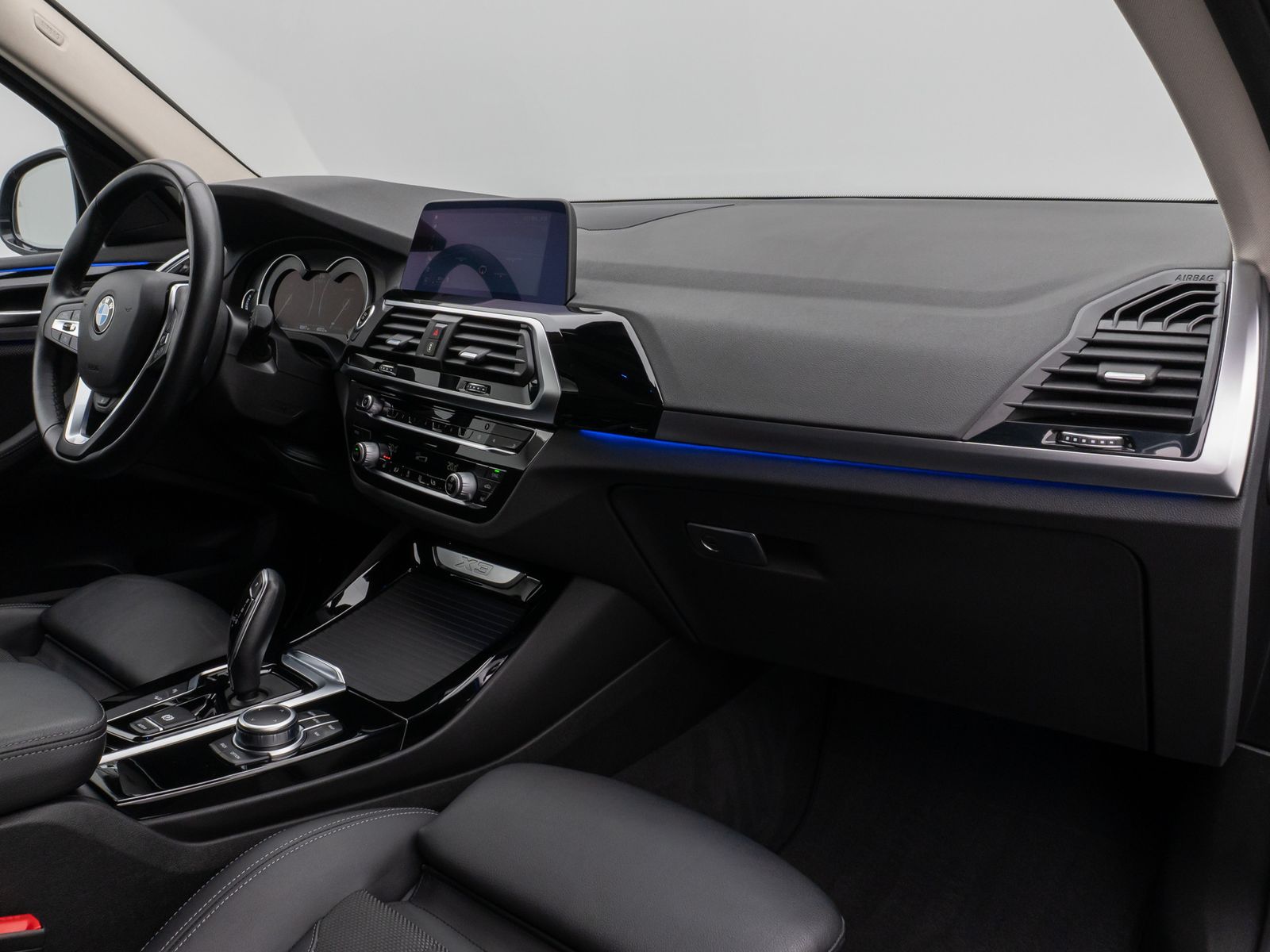 Fahrzeugabbildung BMW X3 xD20d xLine HUD DAB HiFi Lnkrhz Komfort Sport