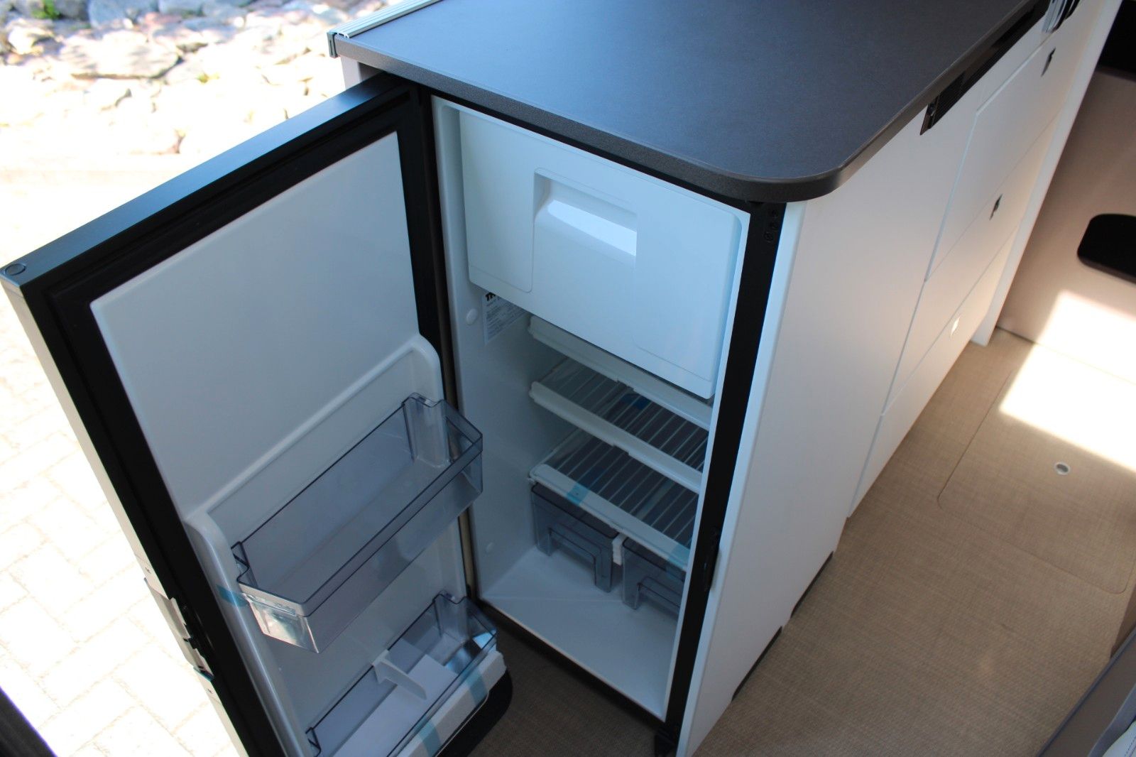 Fahrzeugabbildung Bürstner Ford SIGNEO Automatik + AHK SOFORT LIEFERBAR