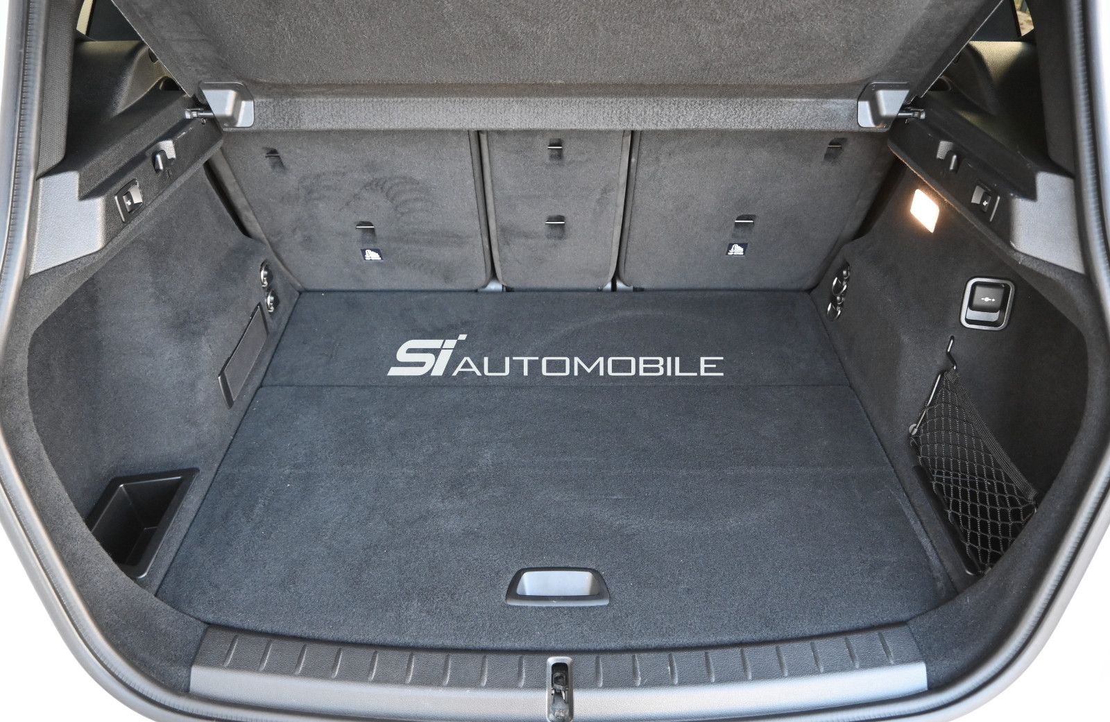 Fahrzeugabbildung BMW 218i Active Tourer M Sport °AHK°PDC°SITZHEIZ°