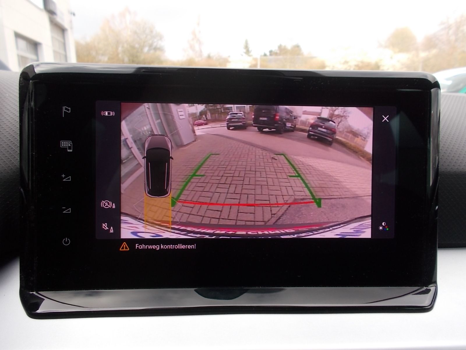 Fahrzeugabbildung SEAT Arona FR 1.0 TSI DSG + AC + wenig Kilometer