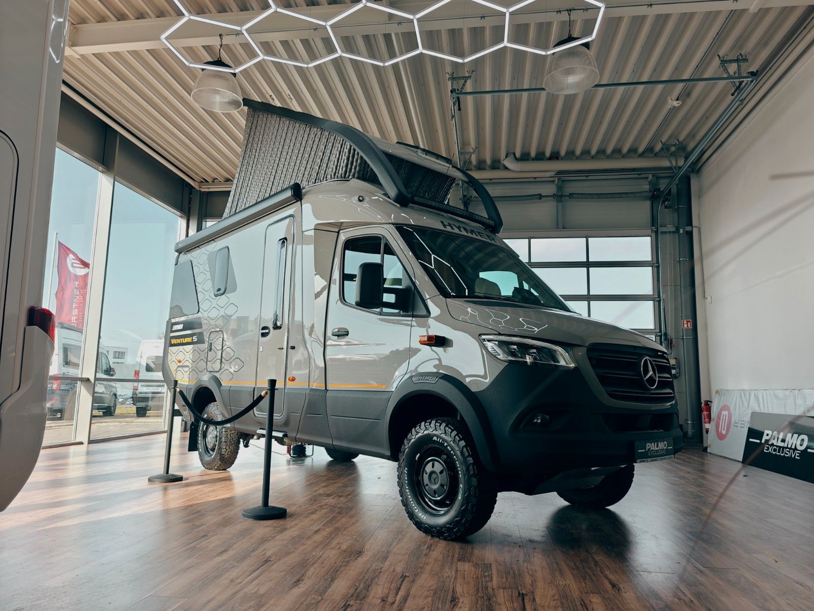 Fahrzeugabbildung HYMER / ERIBA / HYMERCAR VENTURE S 4x4 - NEU! MODELL 2026