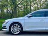 Skoda Superb 2.0 TDI COMBI Bremsen neu scheckheftgepfl - Skoda Superb in Augsburg