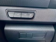 Fahrzeugabbildung Renault Kangoo KLIMA PDC SHZ ALLWETTER L+R SENSOR DAB+