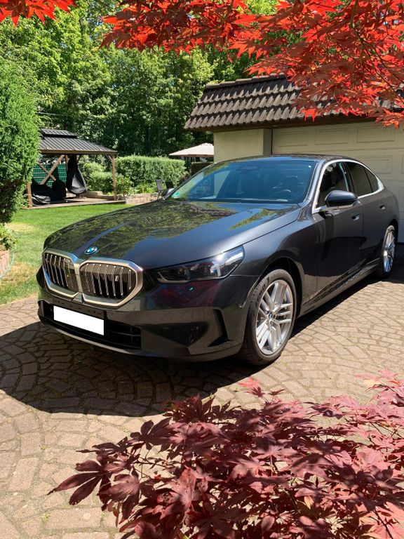 Image of BMW i5