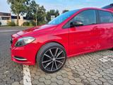 Mercedes-Benz B 200 CDI -PANO-AUTOMATIK-LEDER-XENON-