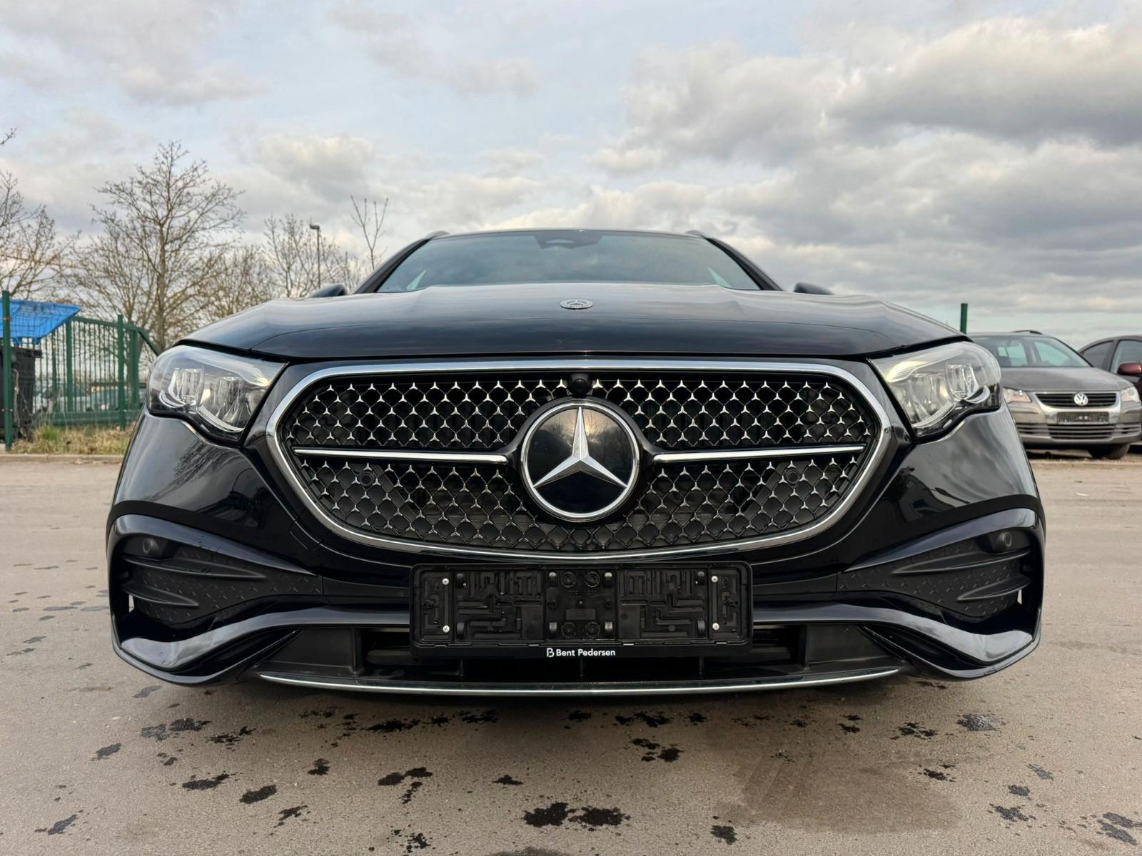 Mercedes-Benz E 220d T   AMG-Line