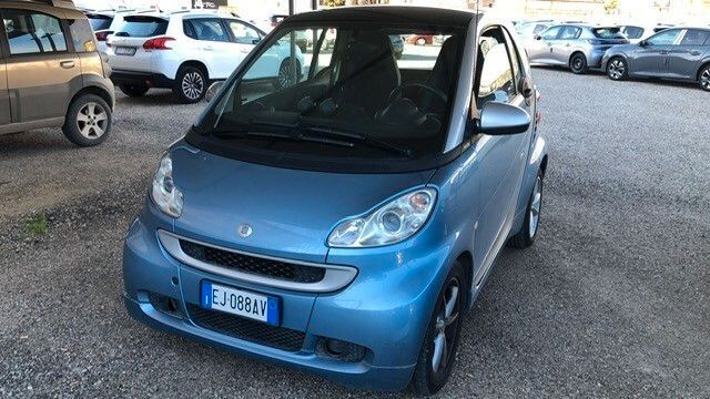 Smart ForTwo 1000 52 kW MHD coupé passion