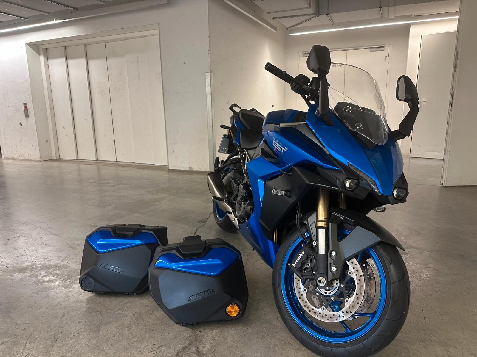 Suzuki GSX-S 1000 GT Travel *inkl. Seitenkoffer*