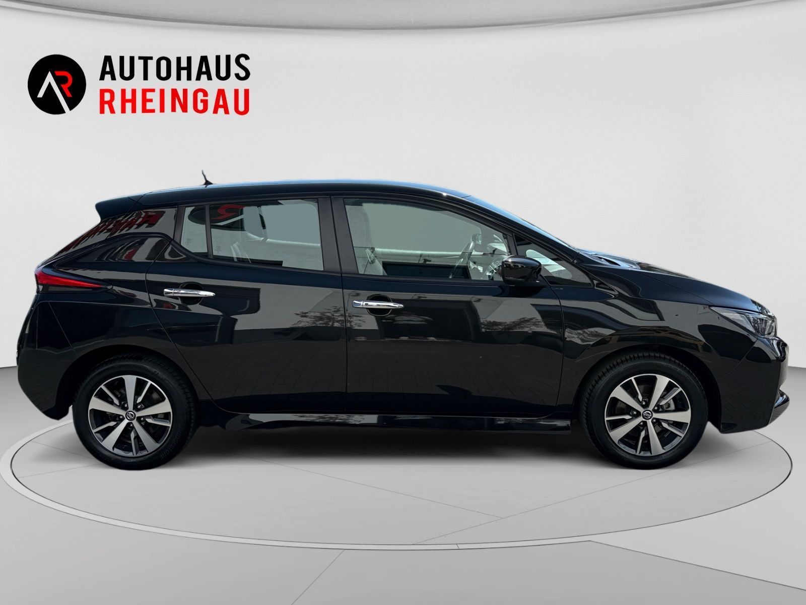 Fahrzeugabbildung Nissan Leaf ZE1 40kWh 360º*ACC*CARPLAY