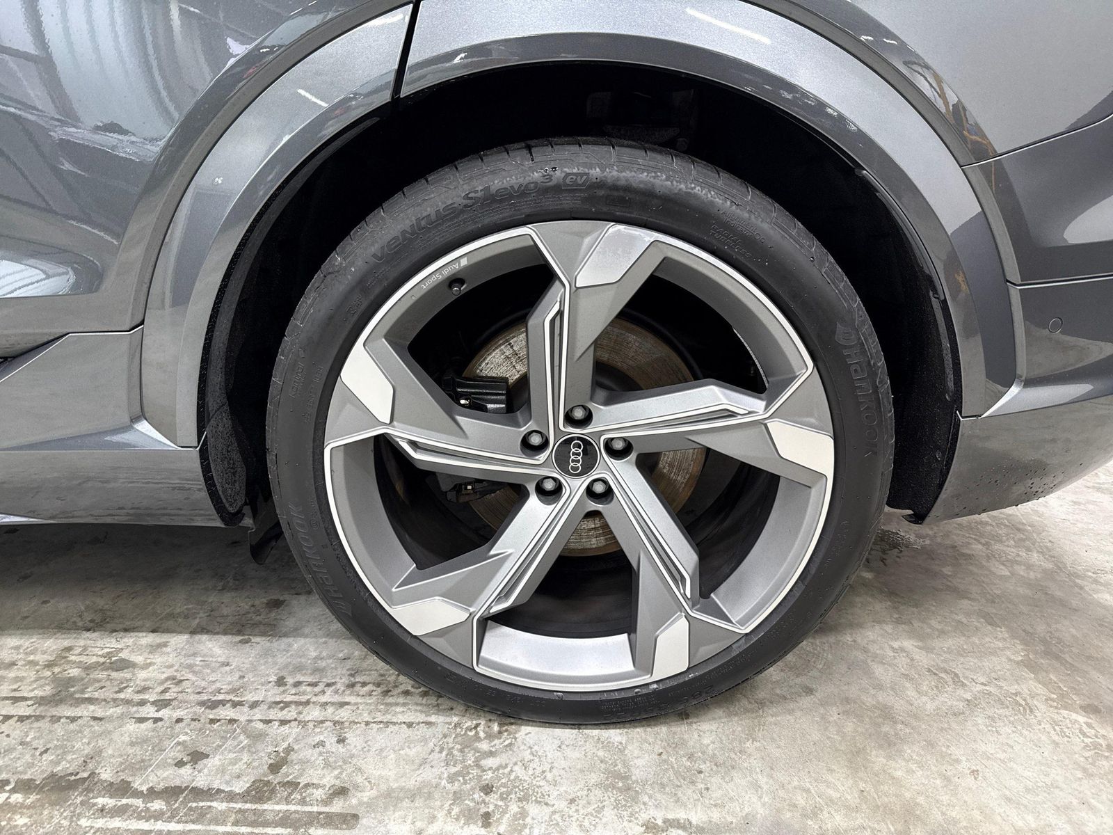 Audi SQ8 - Bild 10