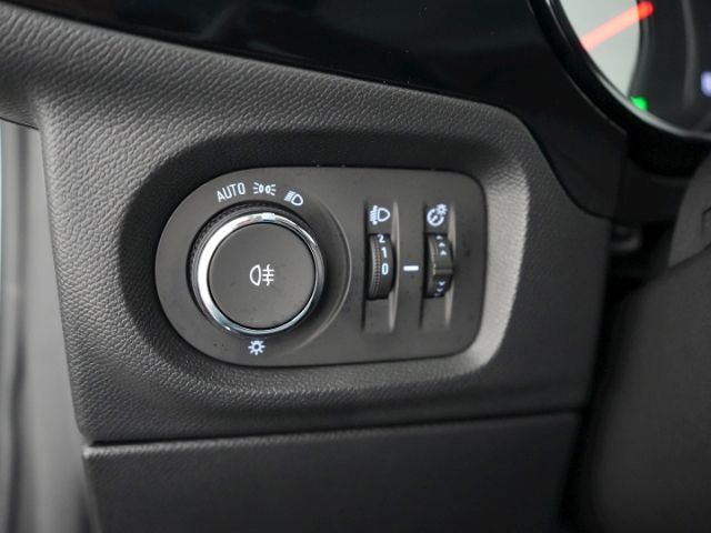 Corsa F EDITION+SITZHEIZUNG+LENKRADHEIZUNG+PARKP