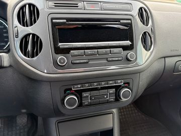 Volkswagen Tiguan - 11