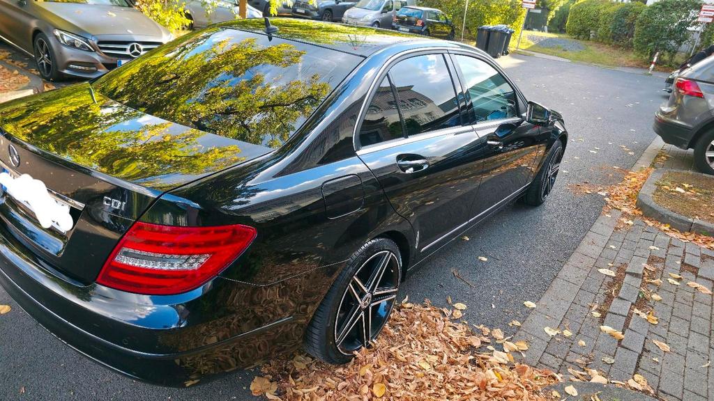 Mercedes-Benz C 220