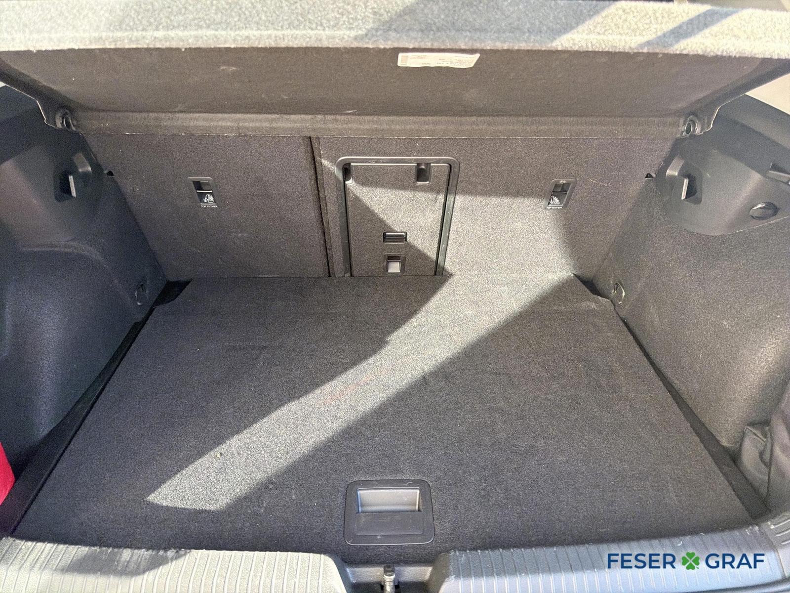 Volkswagen Golf VIII 1.5 eTSI DSG GOAL NAVI SHZ ACC KAM LED, миниатюра 7