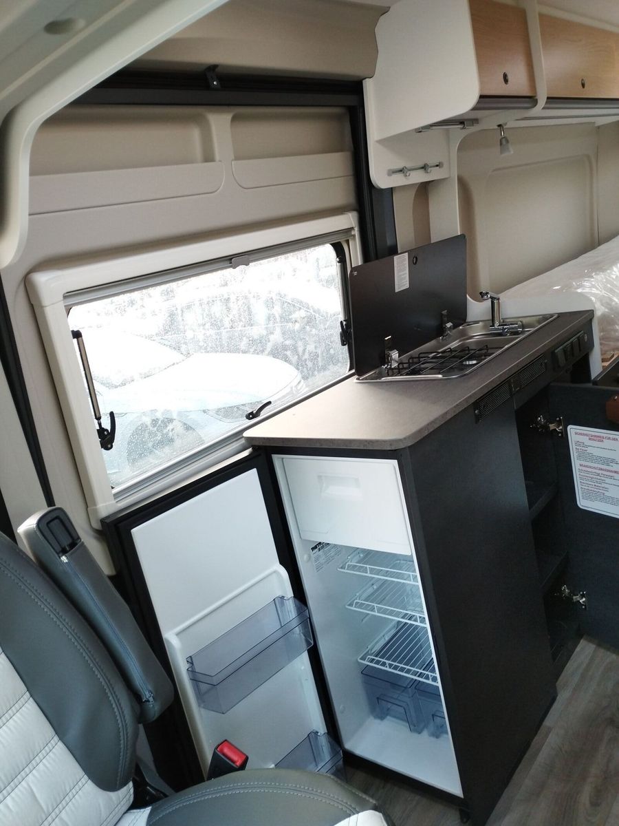 Fahrzeugabbildung Sunlight Adventure Cliff 602 Automatik, Dörr Edition, LTE