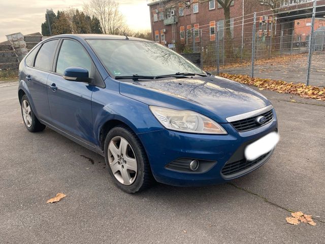 Ford Focus 1.6  2Hand. TÜV 3/2025  Km 2310...