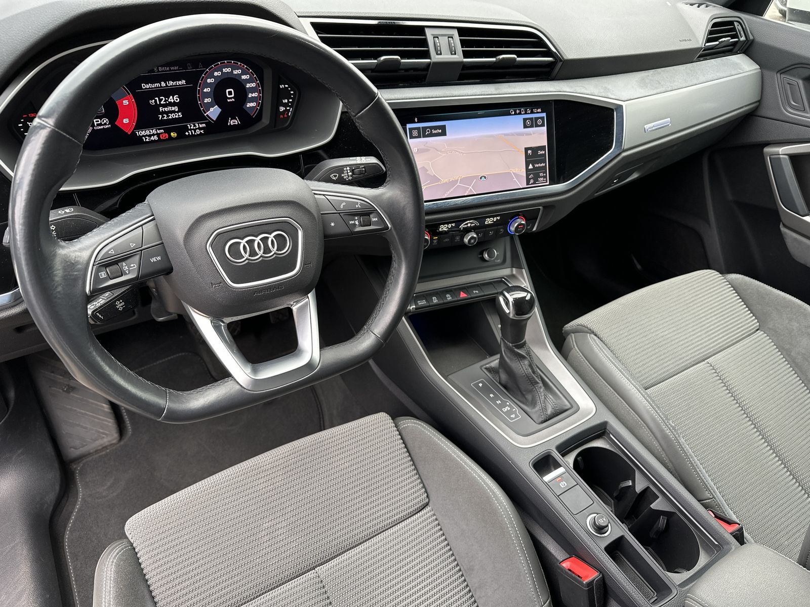 Fahrzeugabbildung Audi Q3 SpB 35 TDI Black-Paket NAV+LED+DAB+V-COCKPIT