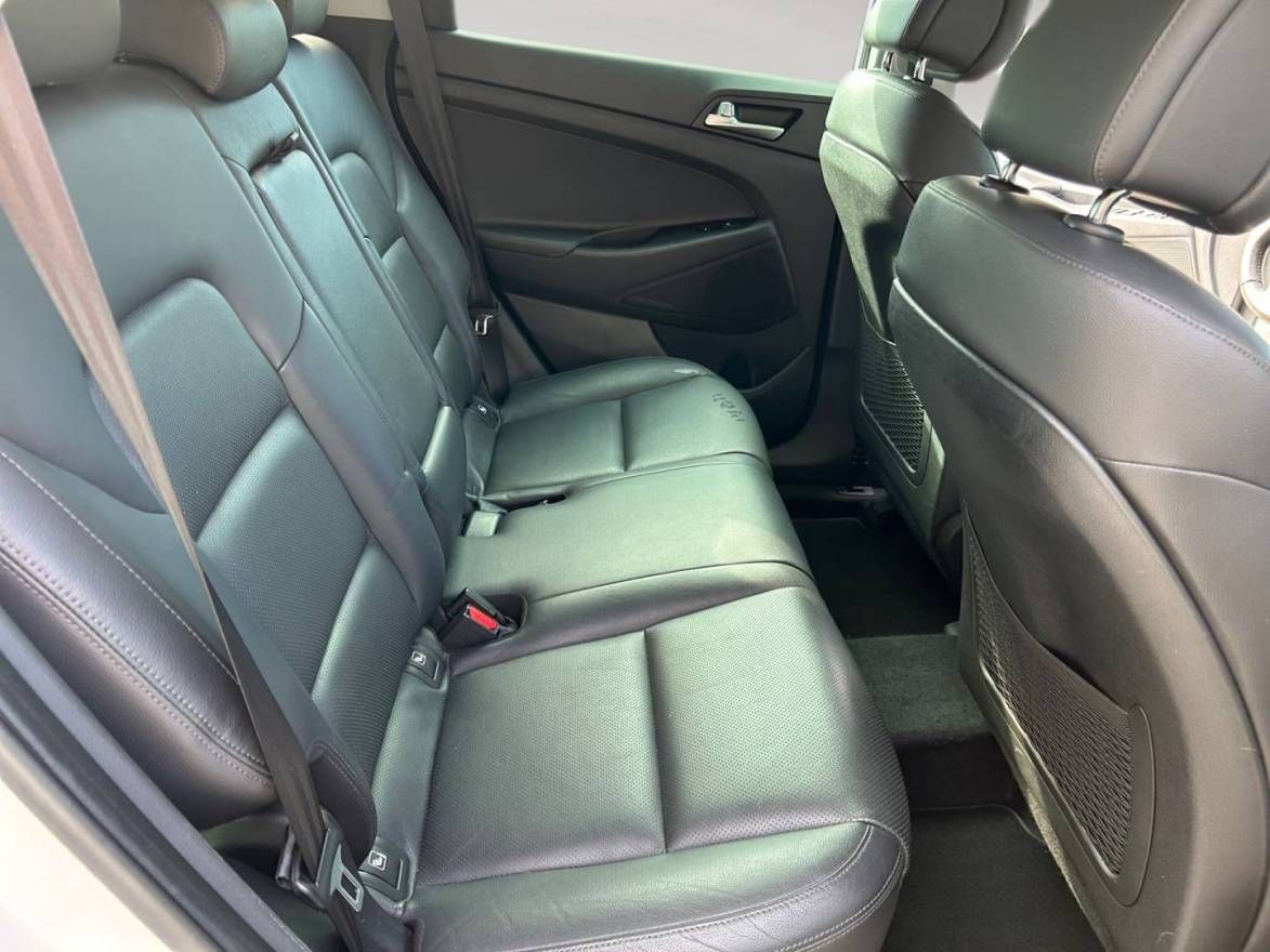 Fahrzeugabbildung Hyundai TUCSON 1.6 GDi Turbo 7-DCT 4WD Premium, Sicherhe