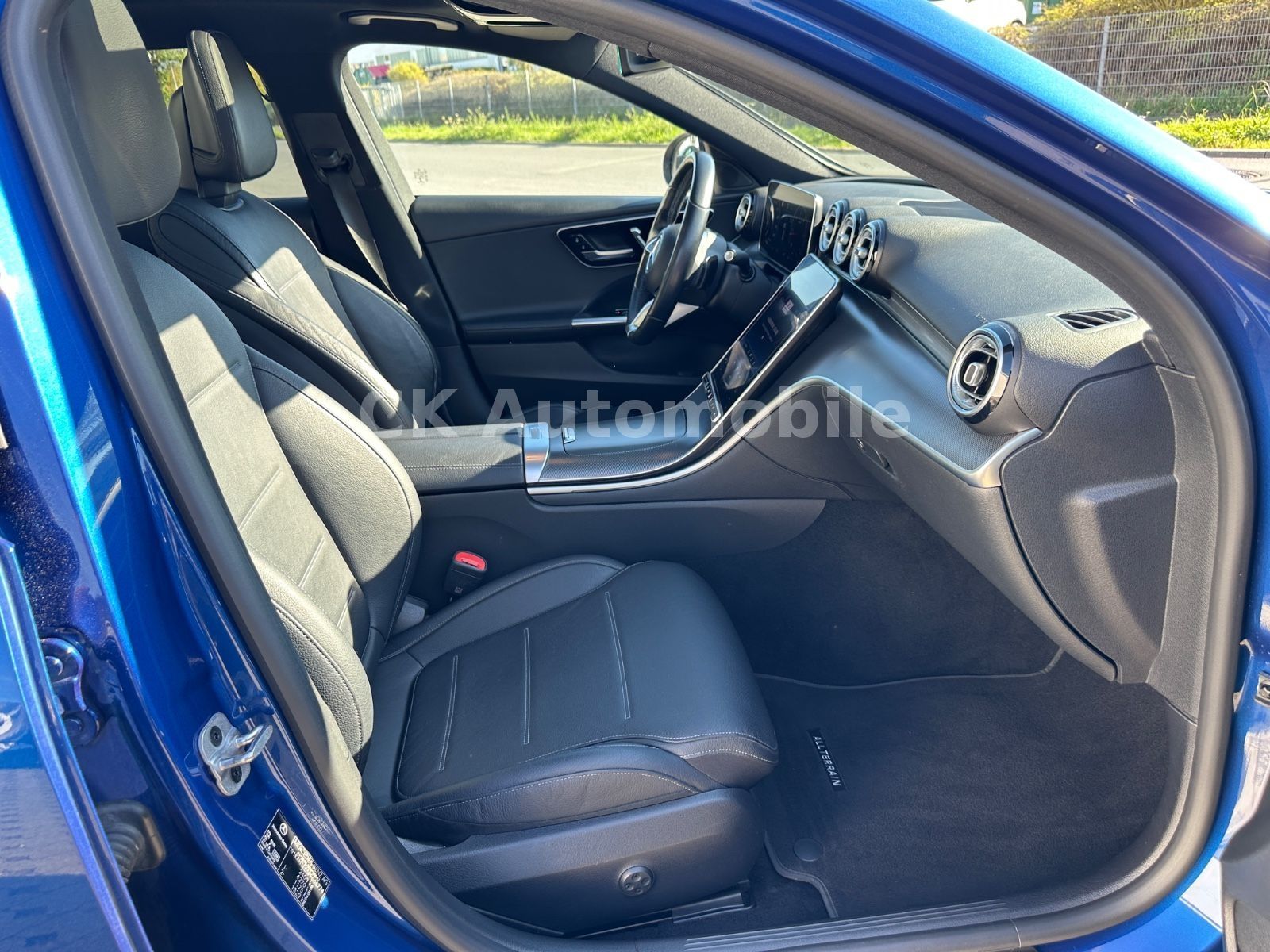 Fahrzeugabbildung Mercedes-Benz C 220d 4Matic All Terrain Avantgarde/Pano/360°K