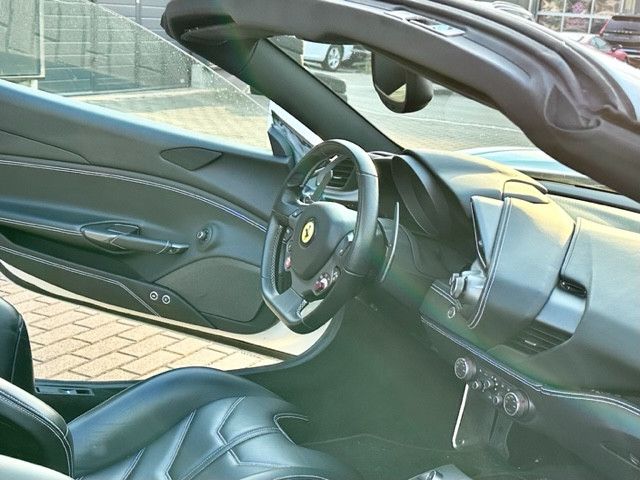 Fahrzeugabbildung Ferrari 488 Spider*Lift*NAV*Racing*RFK*MWST