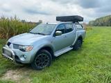 Mitsubishi Pick-up Mitsubishi L200 136PS mit Dachzelt... - Mitsubishi Pick-up: Von Privat