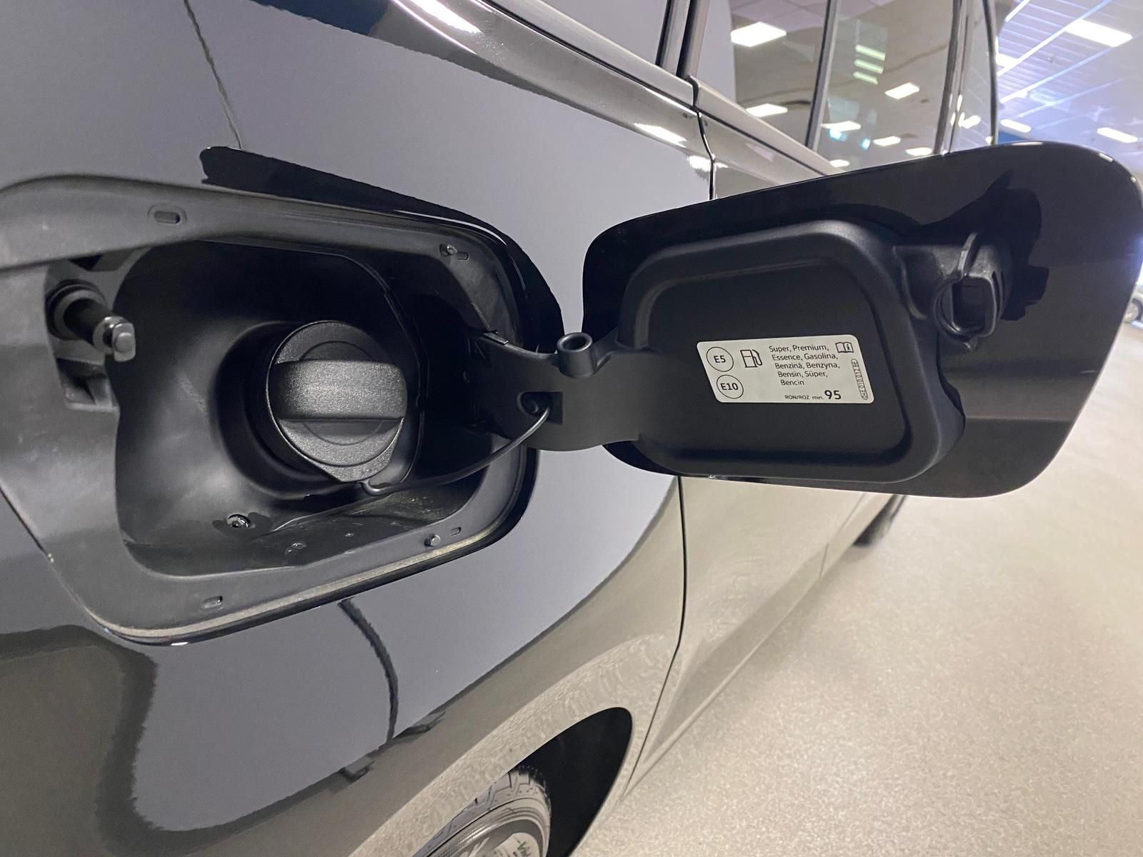 Fahrzeugabbildung Volkswagen Touran 1.5 TSI Comfortline+MATRIX+ACC+TOTWINKEL+