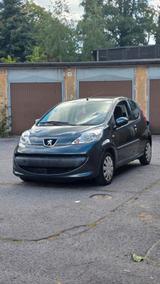 Peugeot 107 Mit 2 Jahre TÜV  - Peugeot 107 in Krefeld