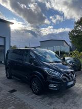 Ford Tourneo Custom Titanium-X 185 PS 8-Sitzer